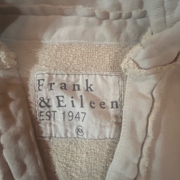 Frank & Eileen Patrick Popover Henley Top Size XS - Picture 5 of 9